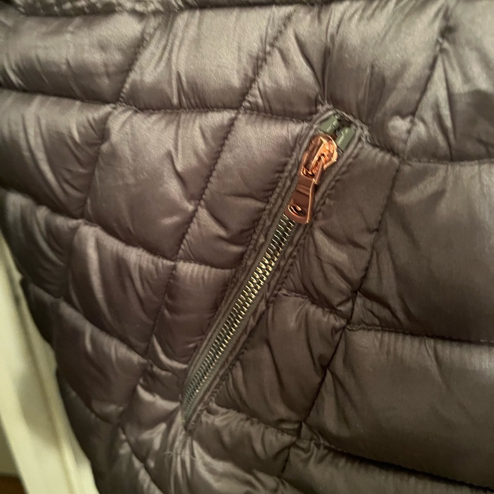 26/28 Lane Bryant Dark Gray Quilted Puffer Jacket - Picture 6 of 11